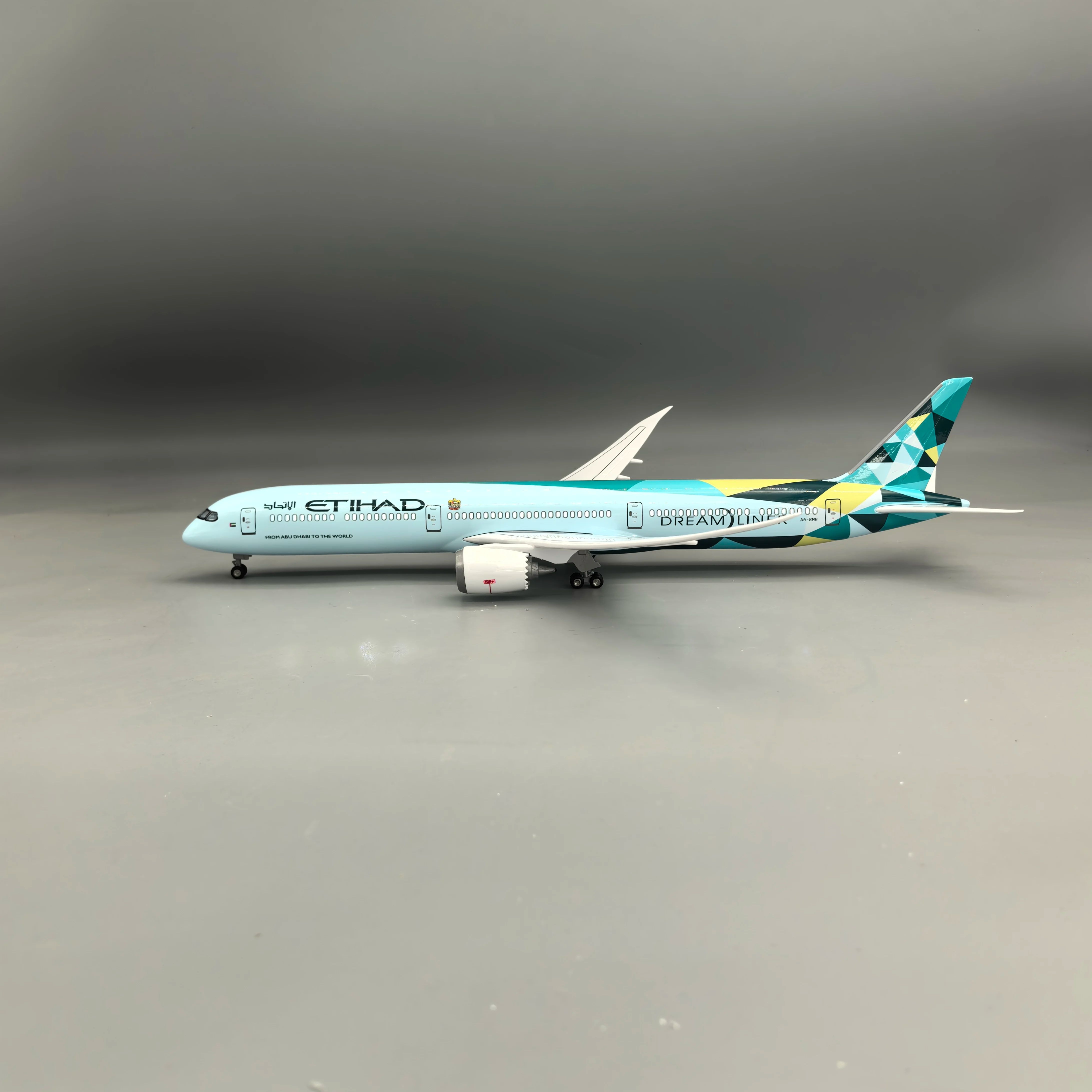 Avión a escala 1/145 Etihad B7 - Model Airplane Plastic reseña y precio